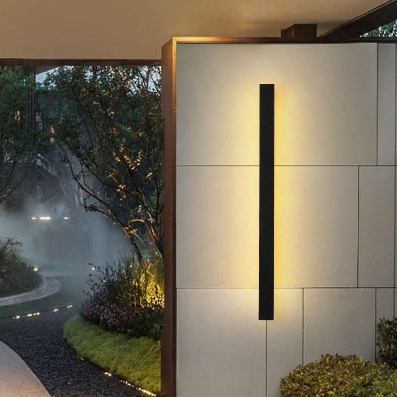 Blade Luminary | Outdoor Wall Light